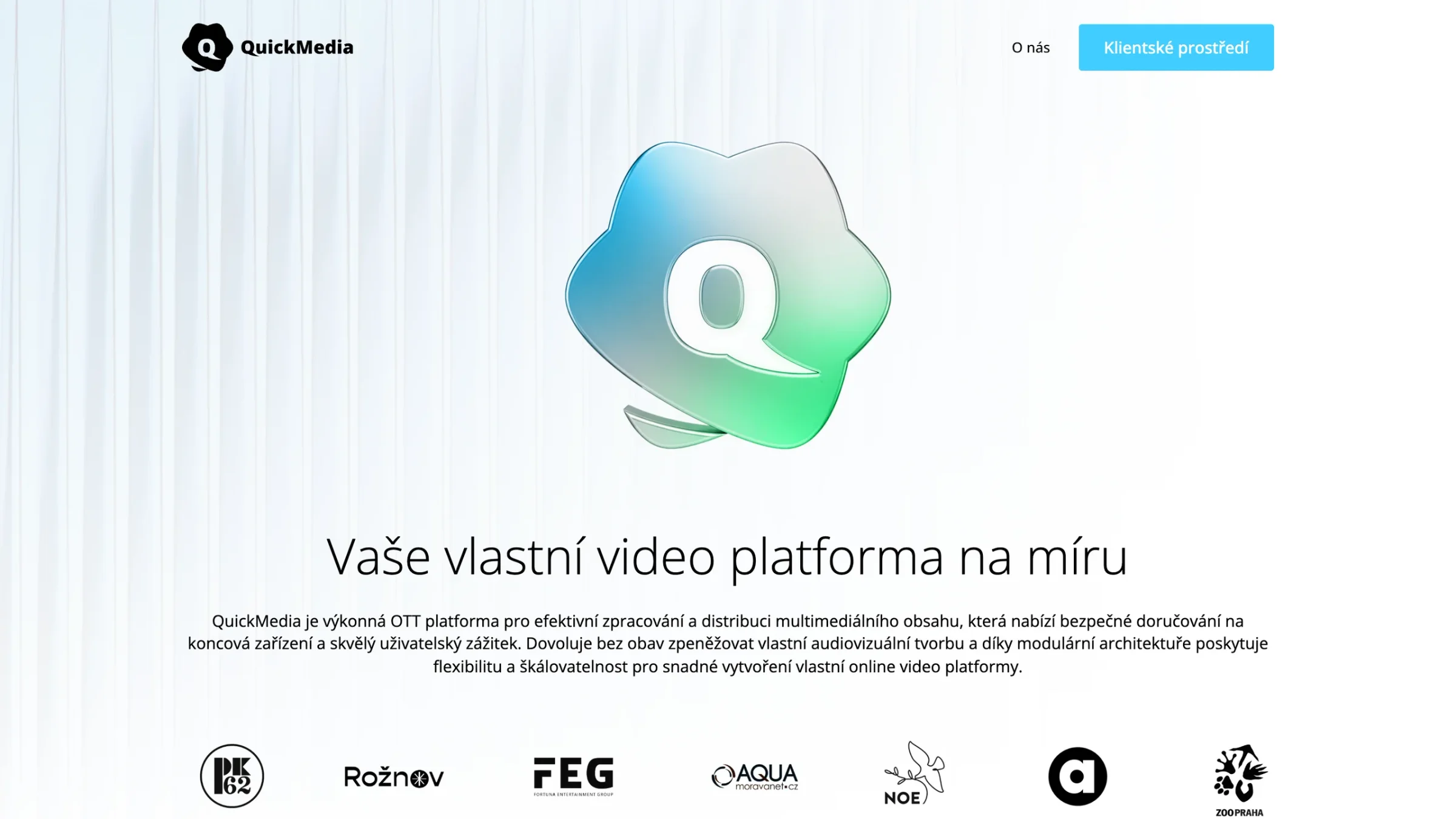 Головна сторінка сайту QuickMedia: логотип, слоган «Ваша власна відеоплатформа на замовлення», опис платформи та логотипи клієнтів