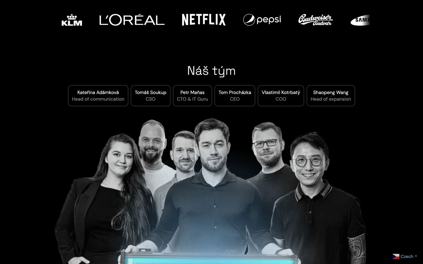 A group portrait of the European Digital Industries team on the EUDI website